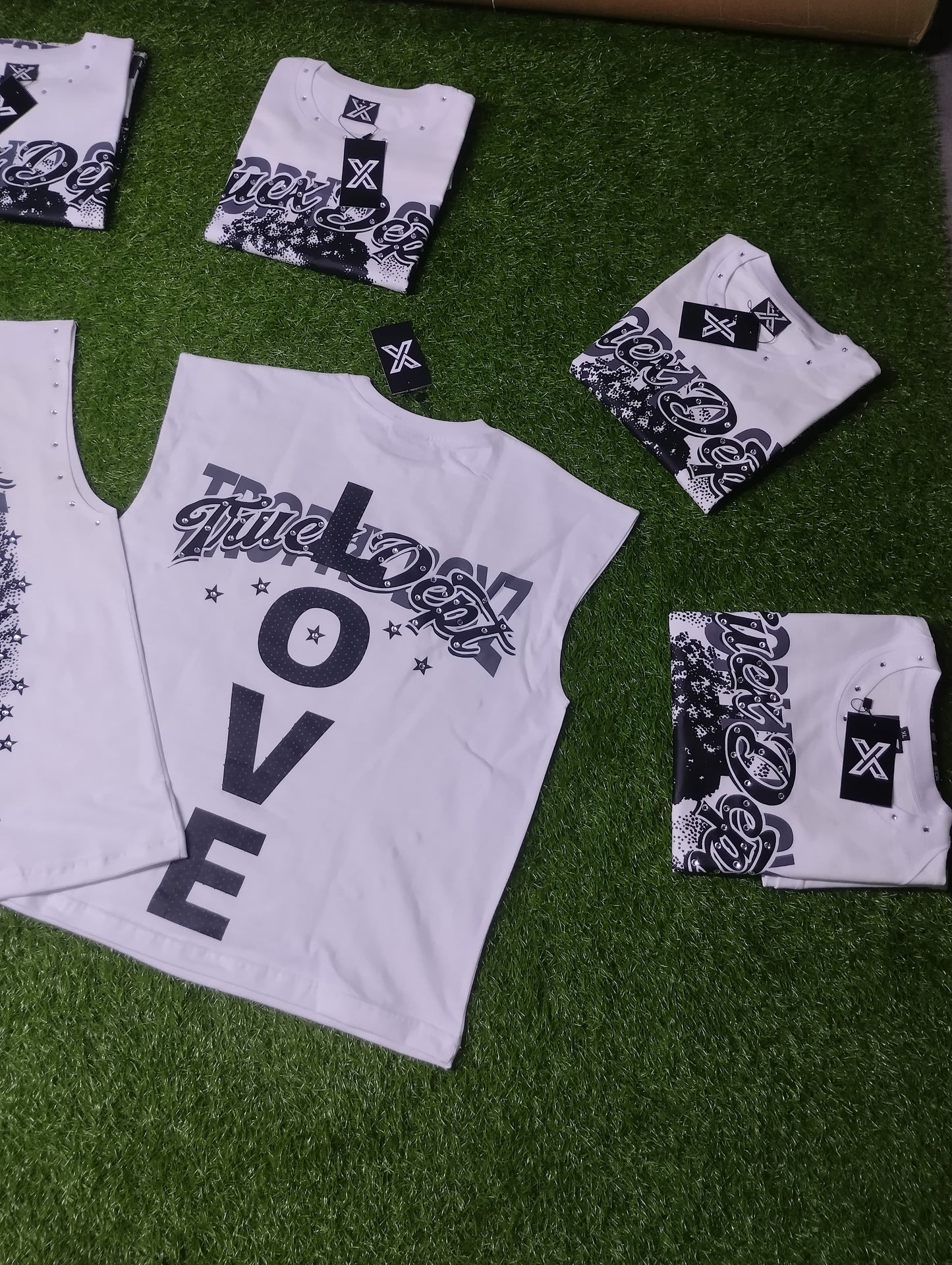 Trophy boyz LOVE SLEEVELESS